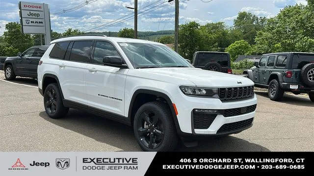 New 2026 Bright White Clear-Coat Exterior Paint Jeep Limited image 2