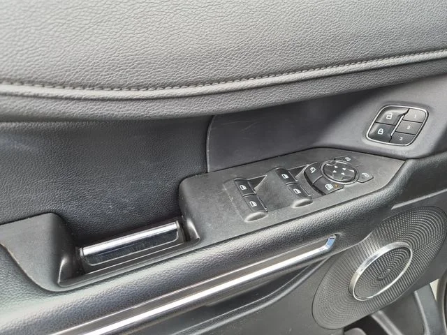 Used 2019 White Ford XLT image 10