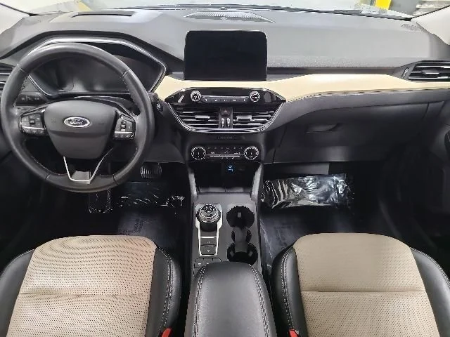1FMCU9DZ8NUA92016