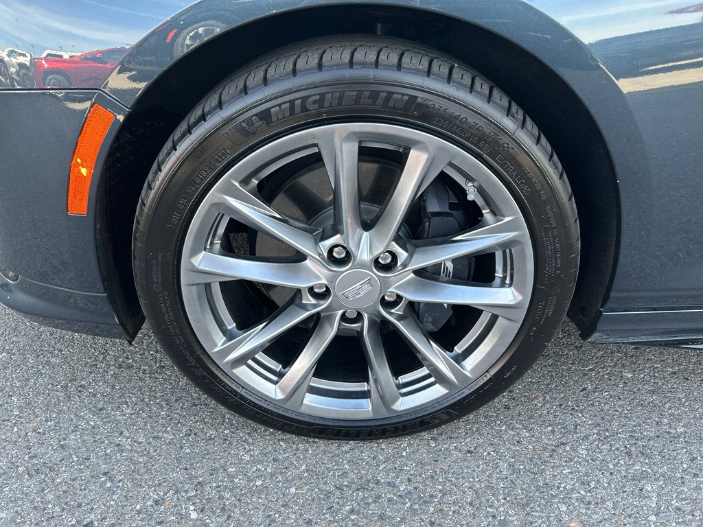 Used 2022 Shadow Metallic Cadillac V-Series image 9