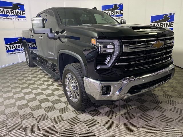 2026 Chevrolet Silverado HD LTZ 4WD Crew Cab Standard Box's photo