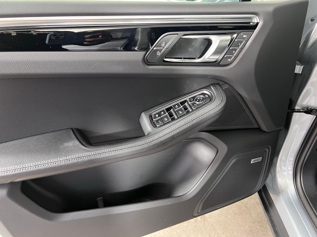 New 2026 Silver Porsche  image 23