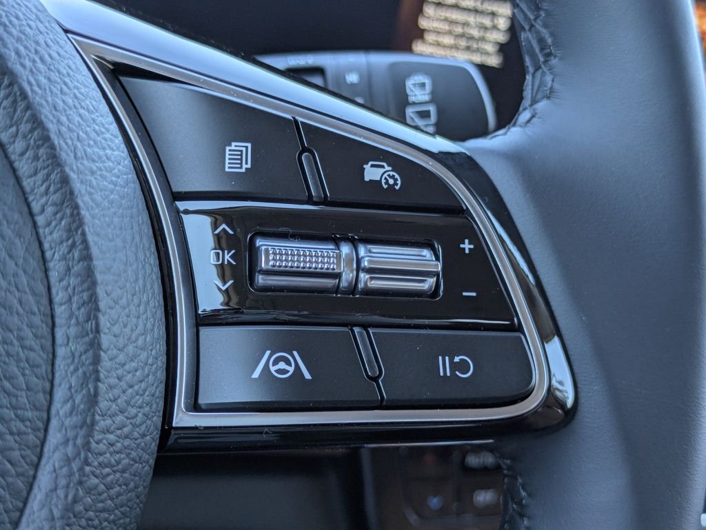 New 2026 Ceramic Silver Kia SX image 23