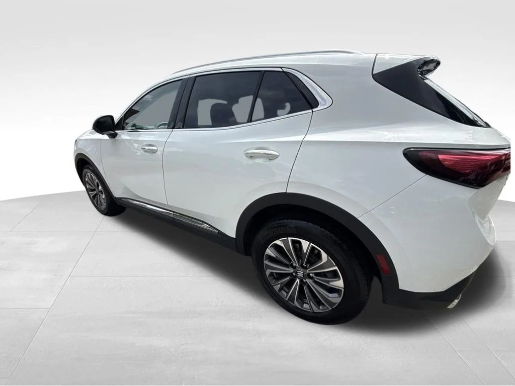 Used 2024 White Buick Preferred image 3