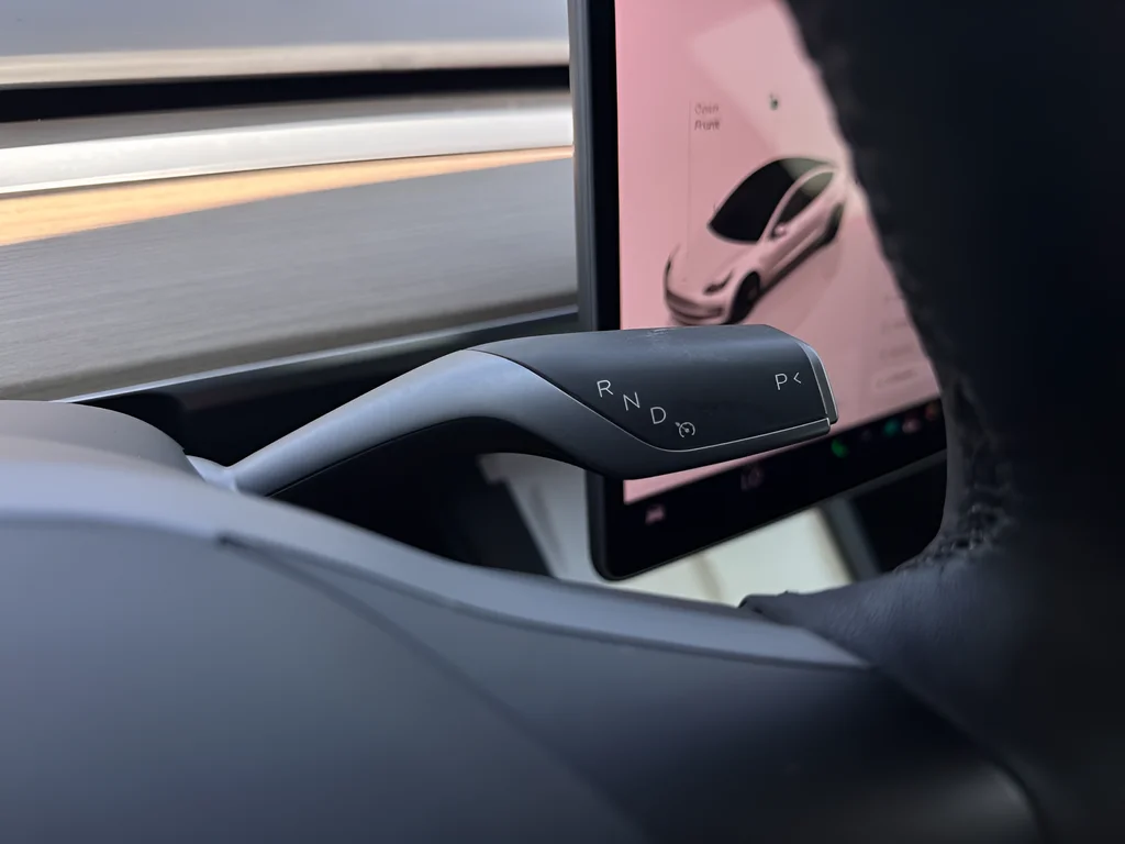 Used 2023 White Tesla Base image 14