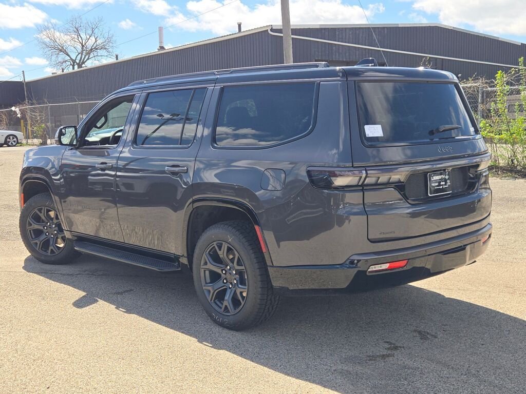 New 2026 Baltic-Gray Metallic Clear-Coat Exterior Paint Jeep Upland image 16