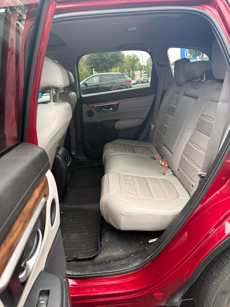 Used 2022 Radiant Red Metallic Honda EX-L image 9