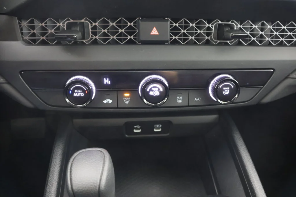 Used 2024 Platinum White Pearl Honda LX image 15