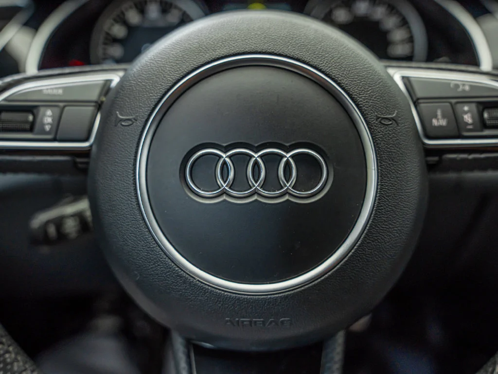 Used 2013 Daytona Gray Pearl Audi 4.2 image 25