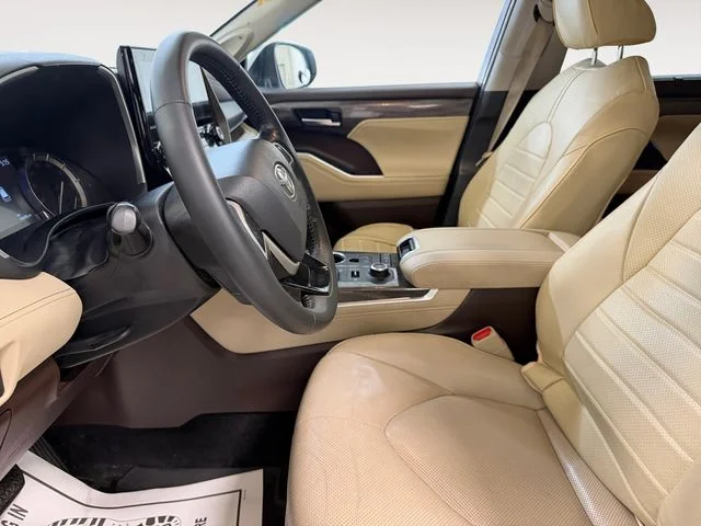 2022 Toyota Highlander Limited - Photo 9