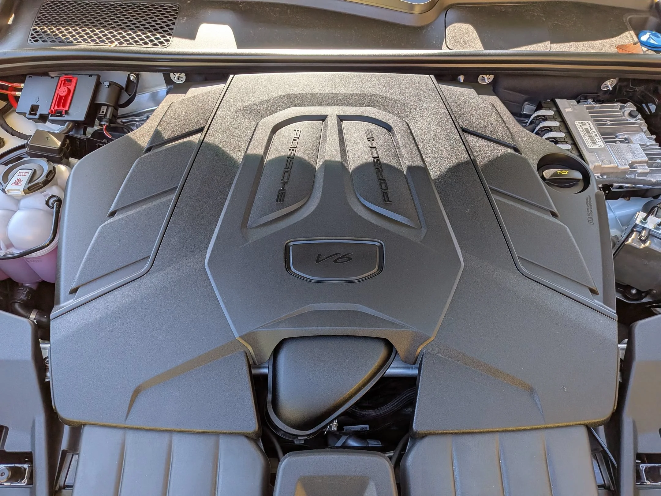Certified Used 2025 White Porsche  image 38