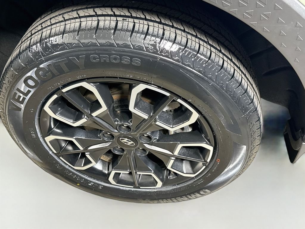 Used 2022 Sage Gray Hyundai SEL image 9