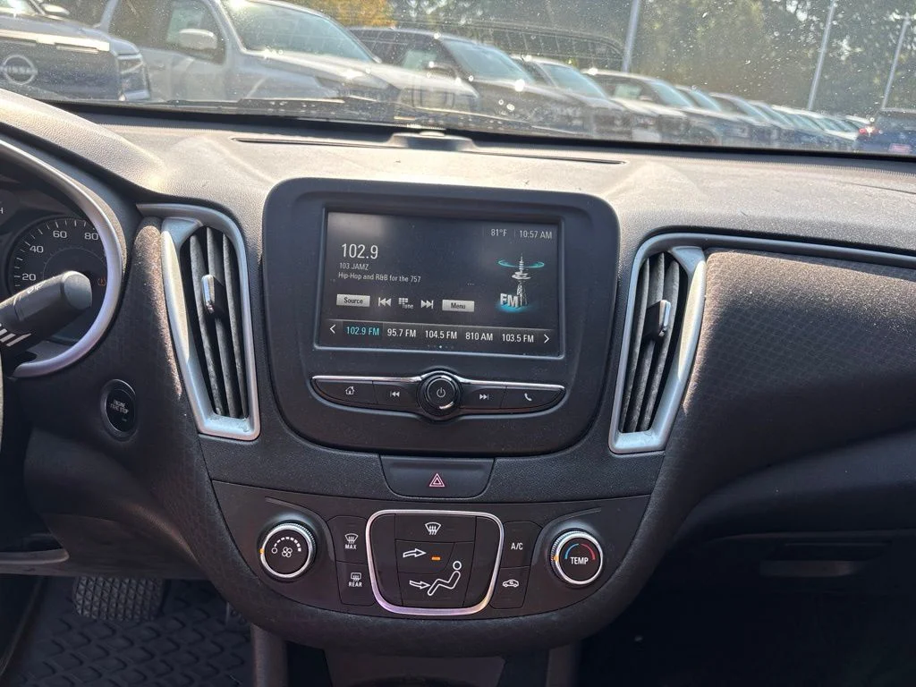 Used 2018 Silver Chevrolet LS image 11