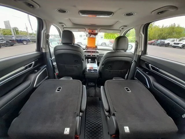 Used 2021 Black Kia S image 47
