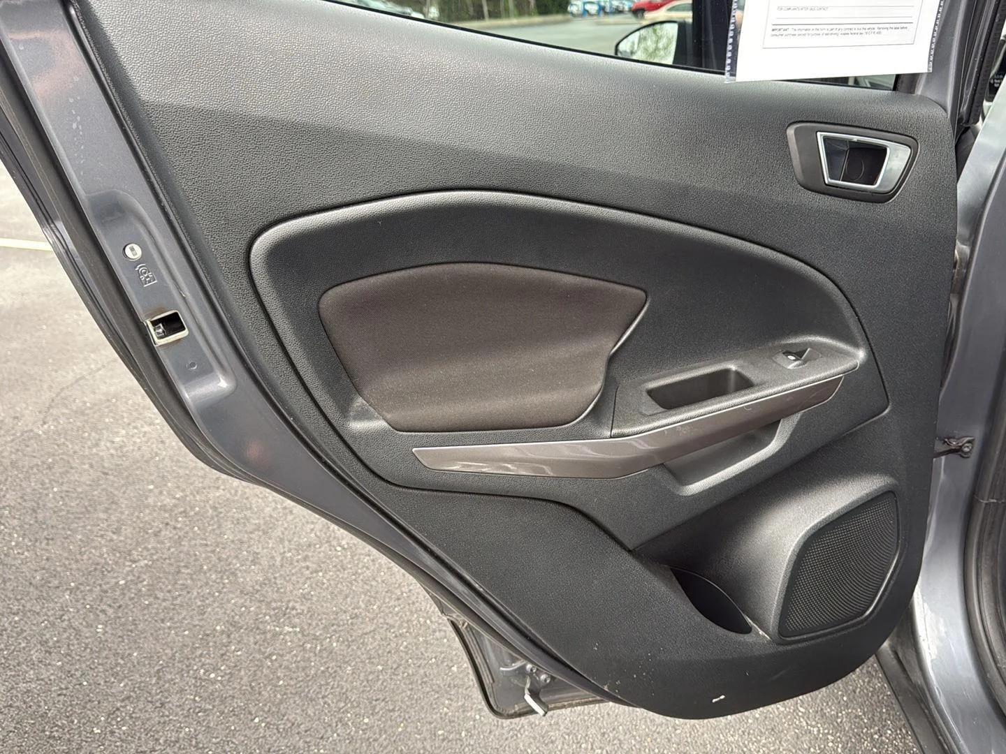 Used 2019 Smoke Metallic Ford SE image 18