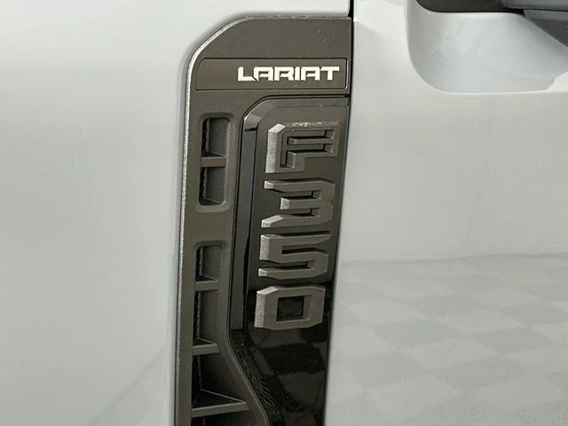 New 2027 Gray Ford Lariat image 27