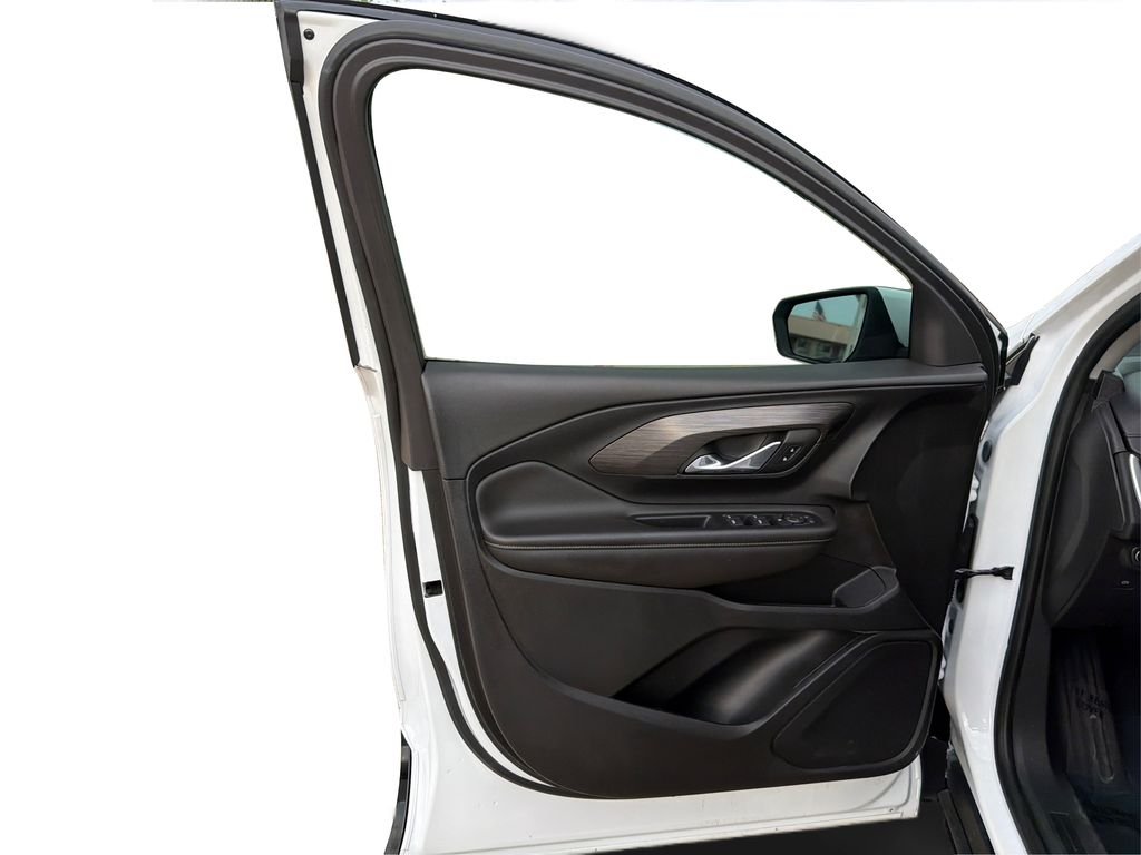 Used 2022 Summit White GMC SLE image 20