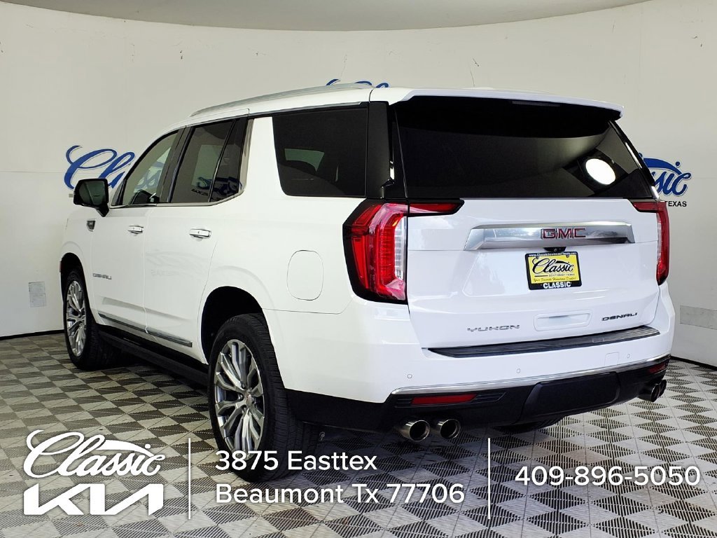 Used 2021 White GMC Denali image 2