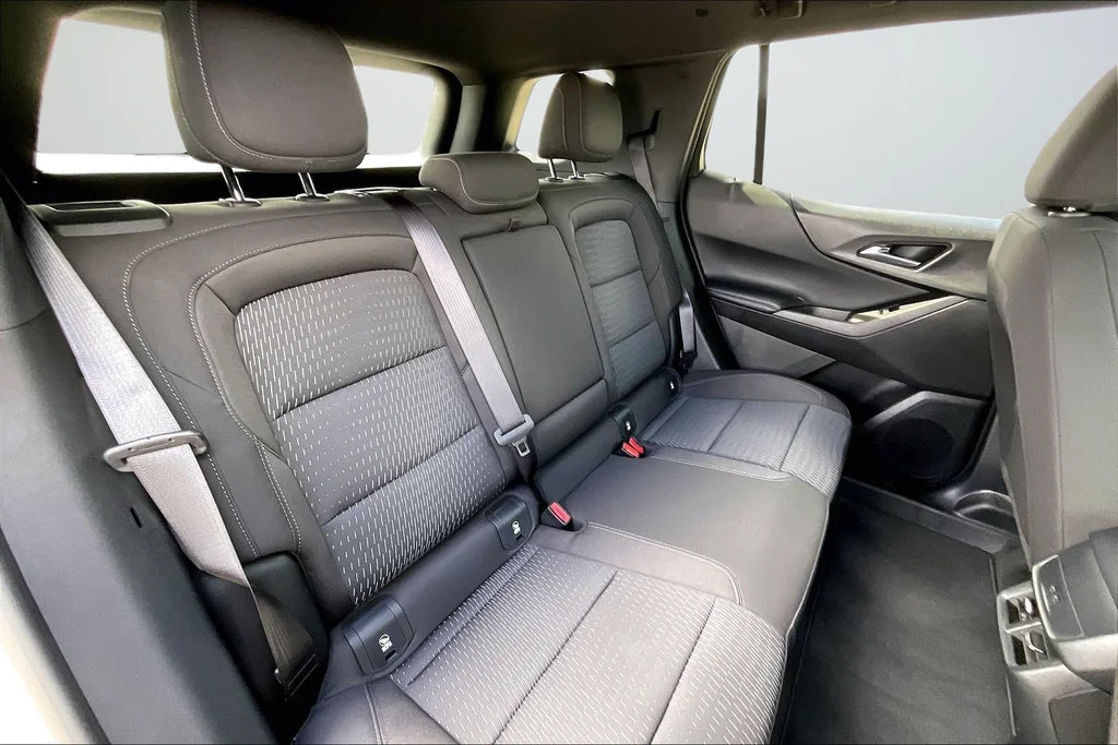 Used 2026 Summit White Chevrolet LT image 26