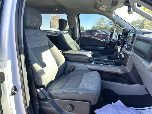 Used 2023 White Ford XLT image 34