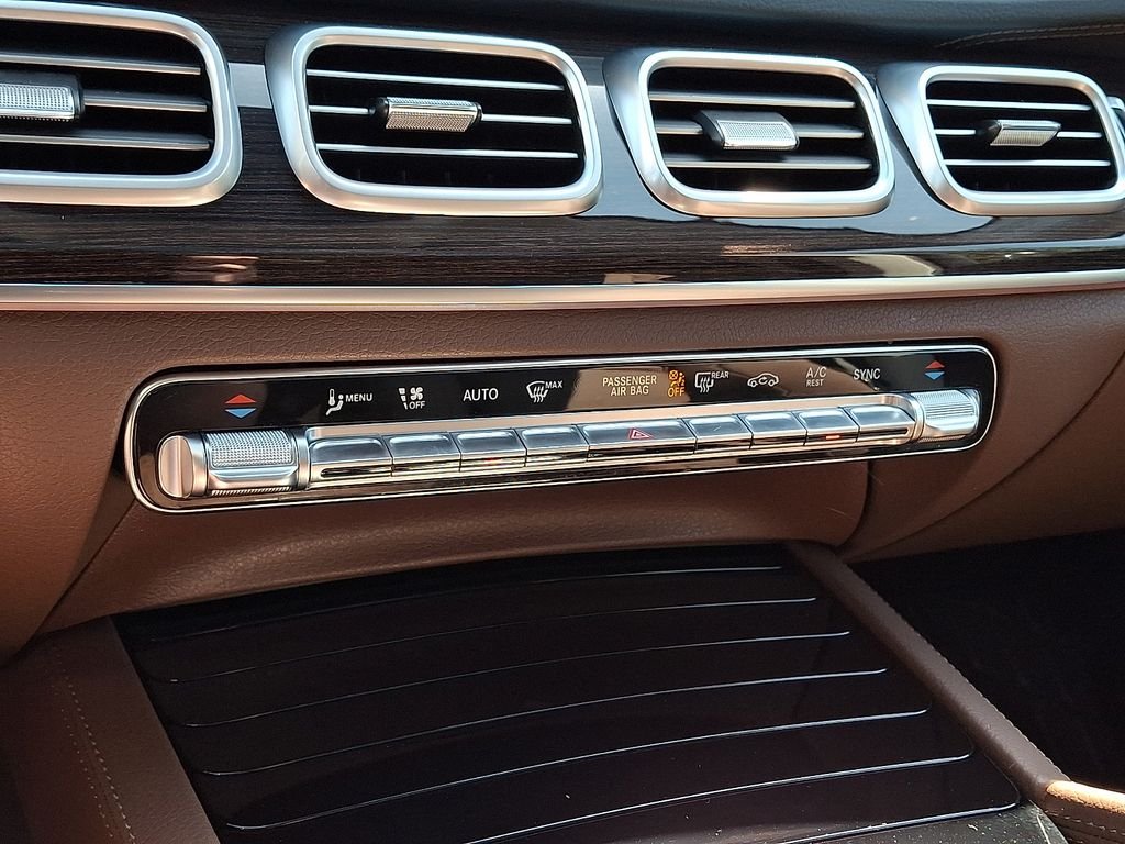 Certified Used 2026 Black Mercedes-Benz GLE 450 image 16