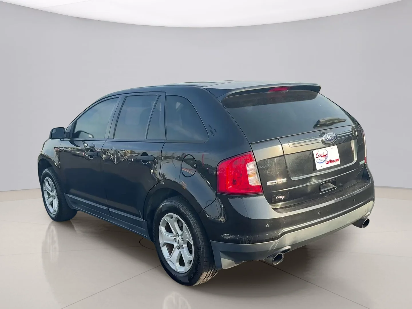 Used 2013 Black Ford SE image 3