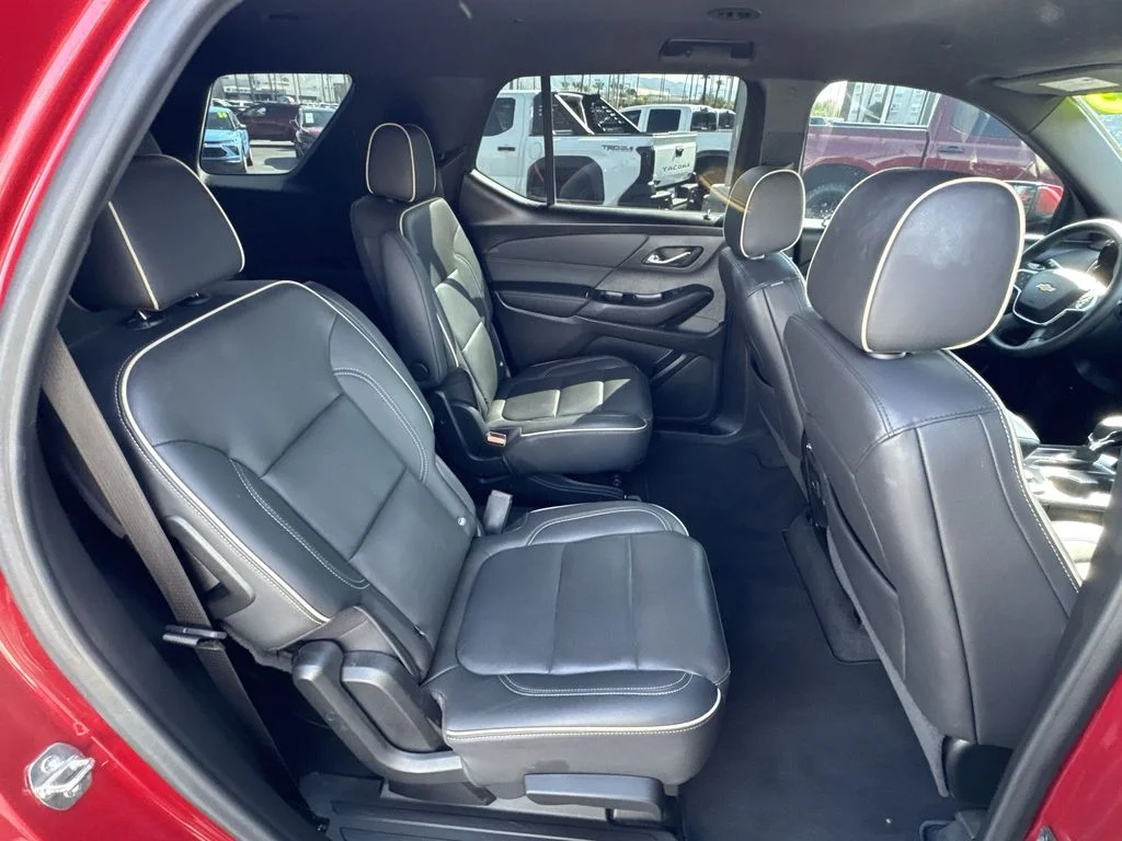 Used 2023 Red Chevrolet Premier image 27