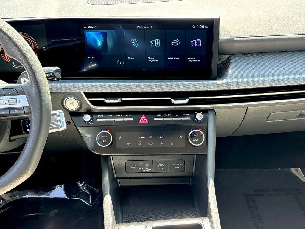 Used 2025 Abyss Black Hyundai SEL image 15