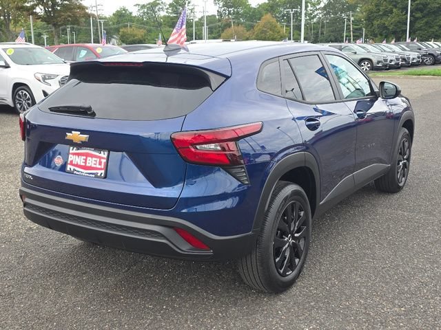 2024 Chevrolet Trax LS - Photo 16