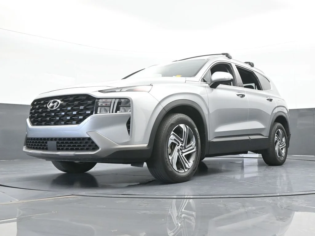 Used 2023 Shimmering Silver Pearl Hyundai SEL image 53