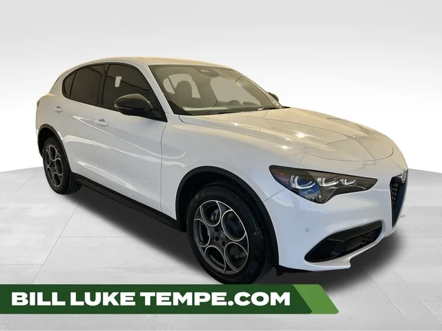 2025 Alfa Romeo Stelvio Base