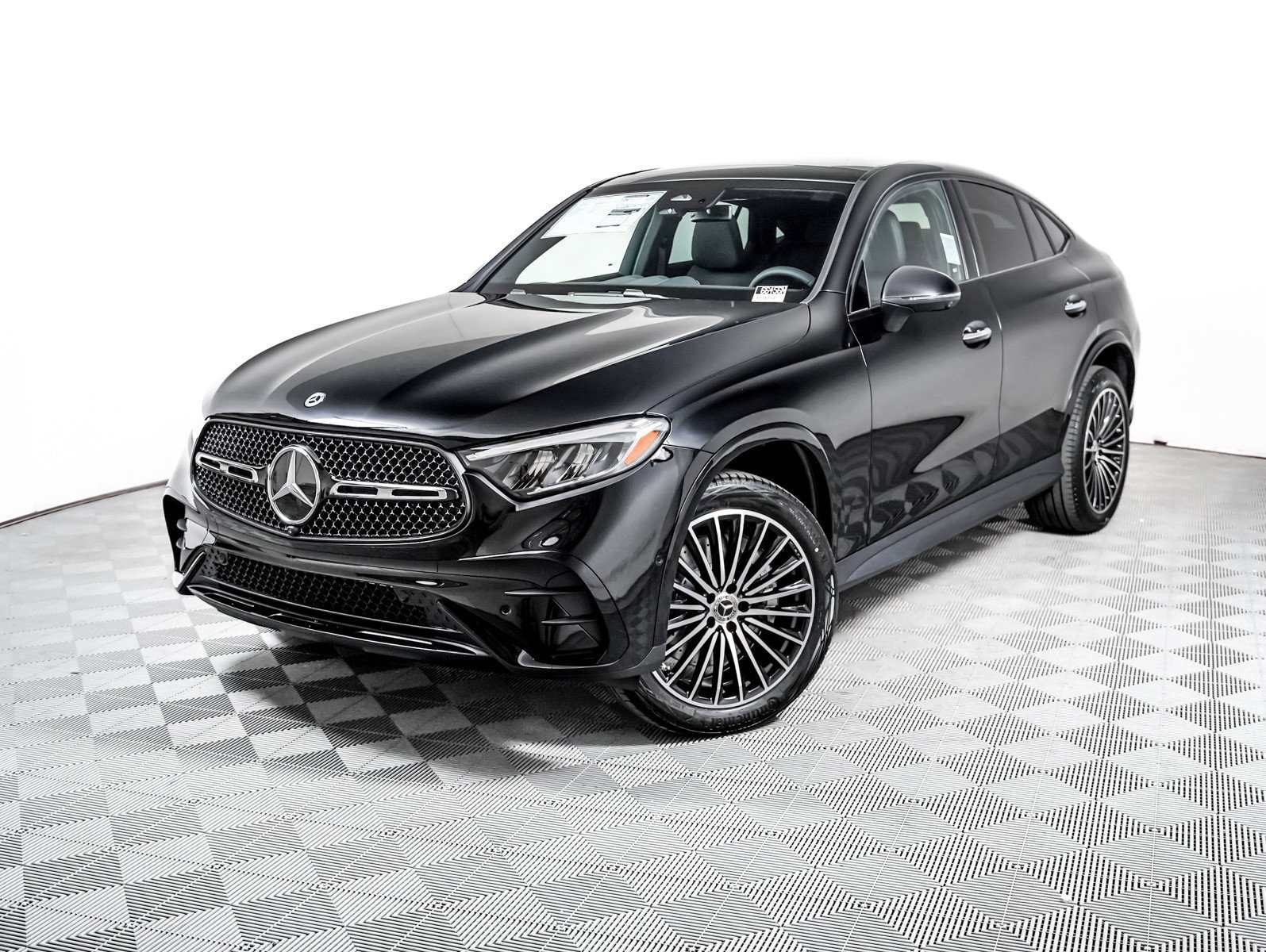 2026 Mercedes-Benz GLC GLC 300 4MATIC's photo
