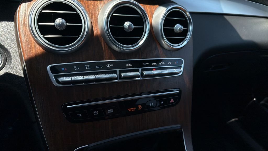 Used 2023 Blue Mercedes-Benz GLC 300 Coupe image 17