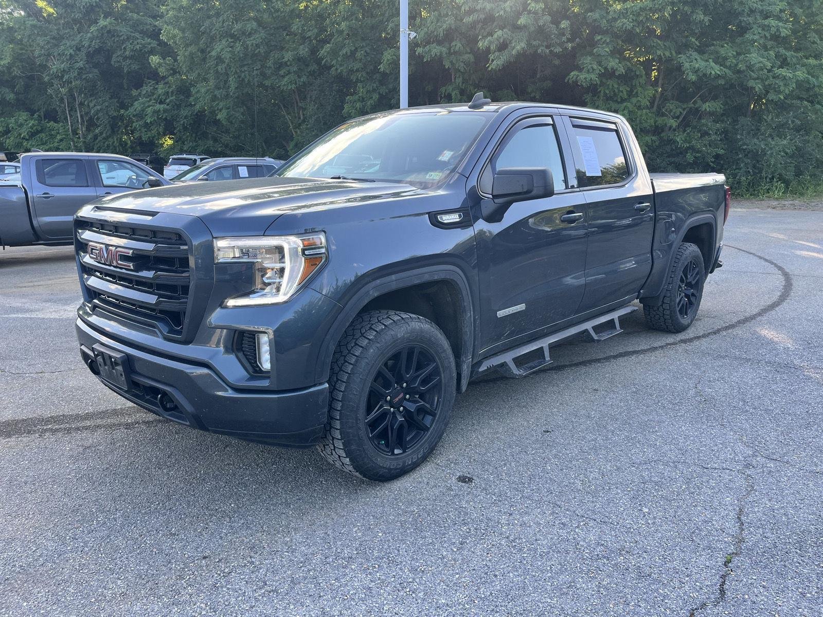 Used 2021 Dark Sky Metallic GMC Elevation image 3