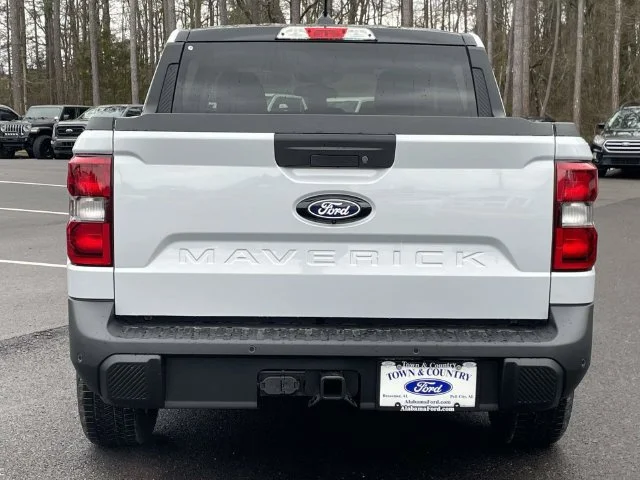New 2026 Space White Metallic Ford XLT image 41
