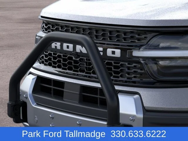 New 2025 Carbonized Gray Metallic Ford Outer Banks image 17