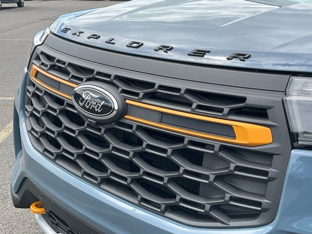 New 2026 Vapor Blue Metallic Ford Tremor® image 20