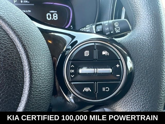 Used 2025 White Kia S image 22