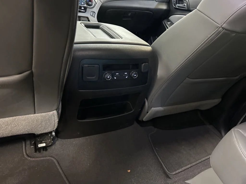Used 2019 SHADOW GRAY METALLIC Chevrolet LT image 26