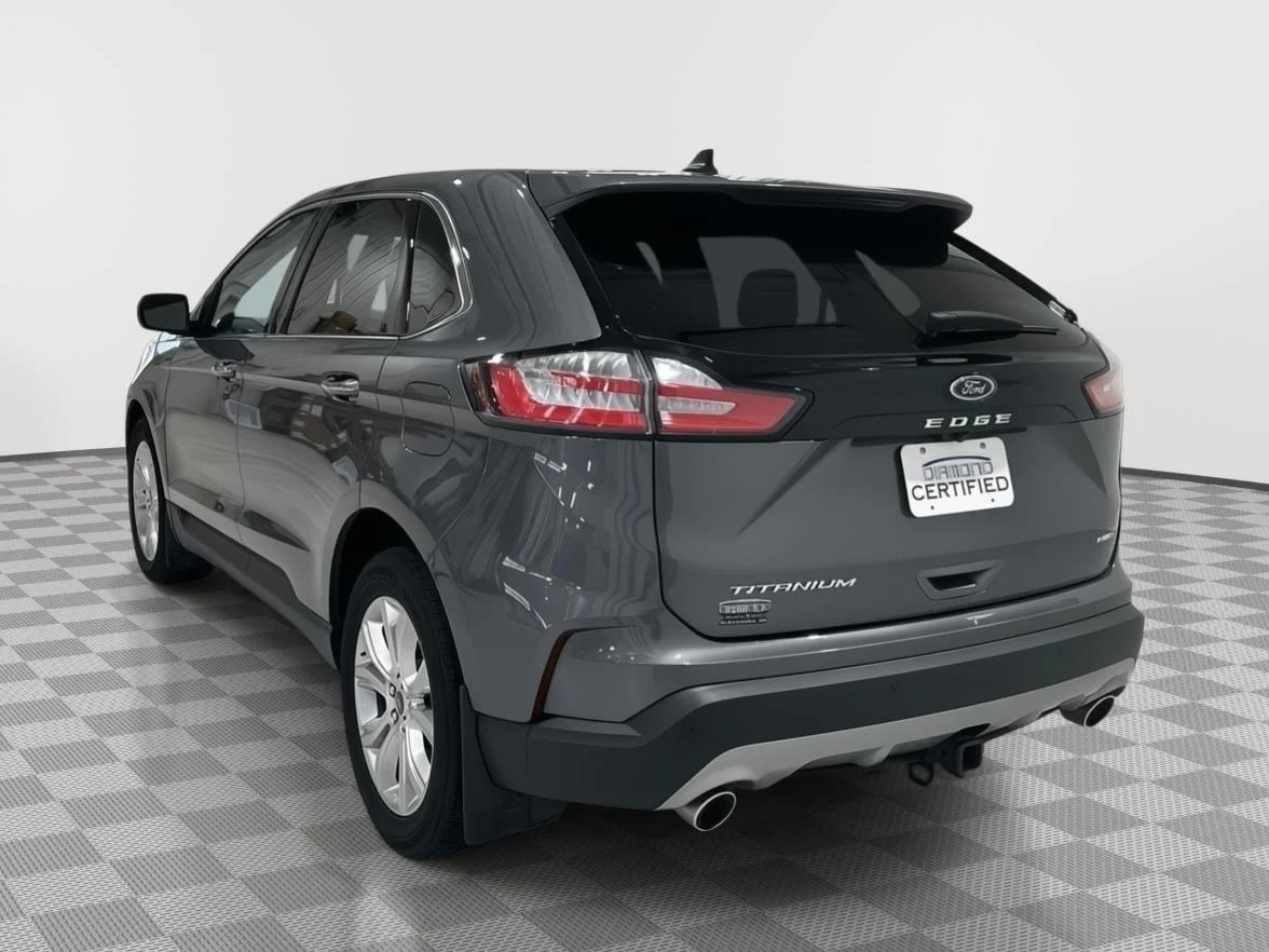 Used 2022 . Ford Titanium image 3