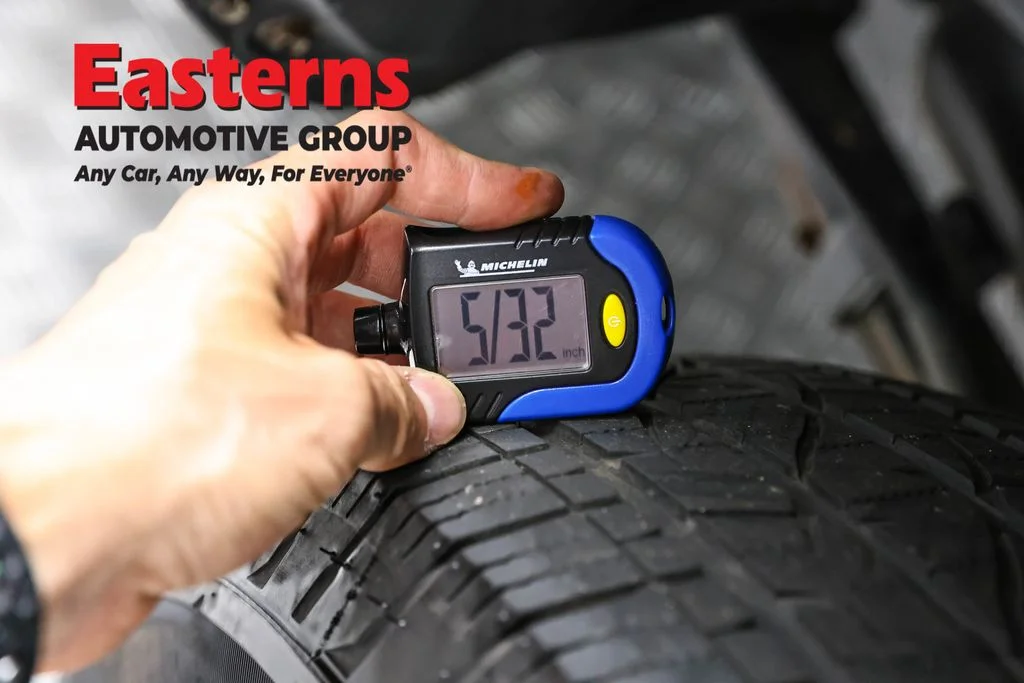Used 2018 White Toyota SR image 25
