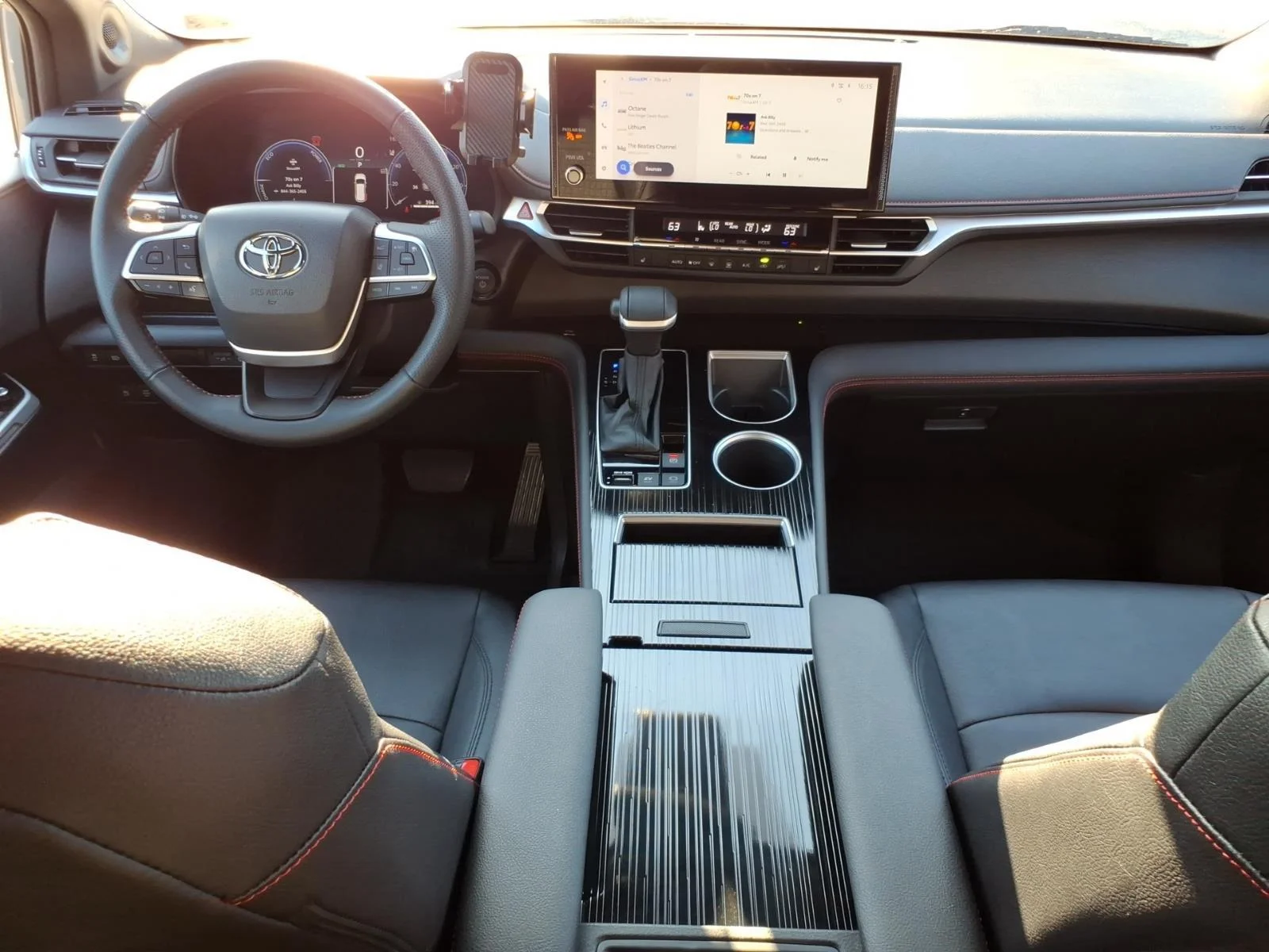 Used 2025 Cement Toyota XSE image 29