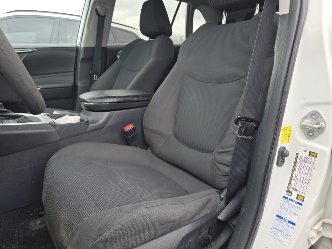 Used 2021 White Toyota LE image 9
