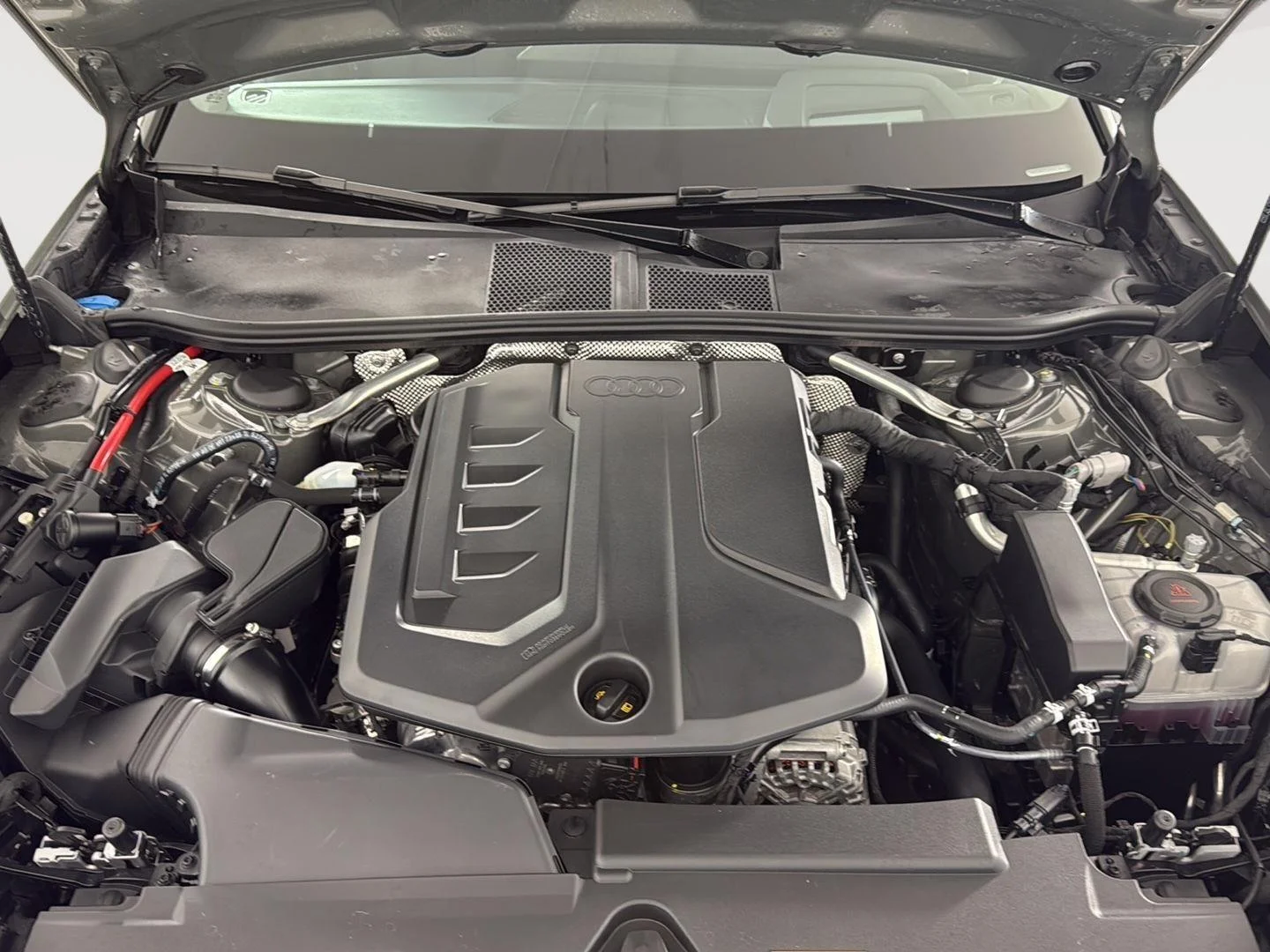 Certified Used 2025 GRAY Audi Premium Plus image 26