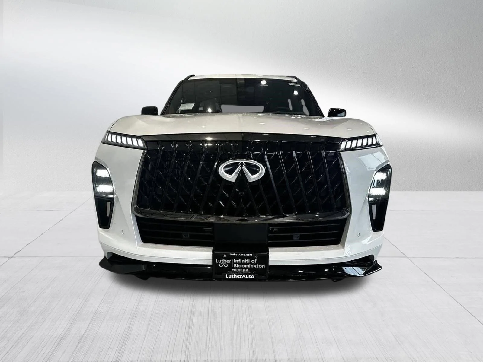New 2026 RADIANT WHITE INFINITI Sport 4WD image 4