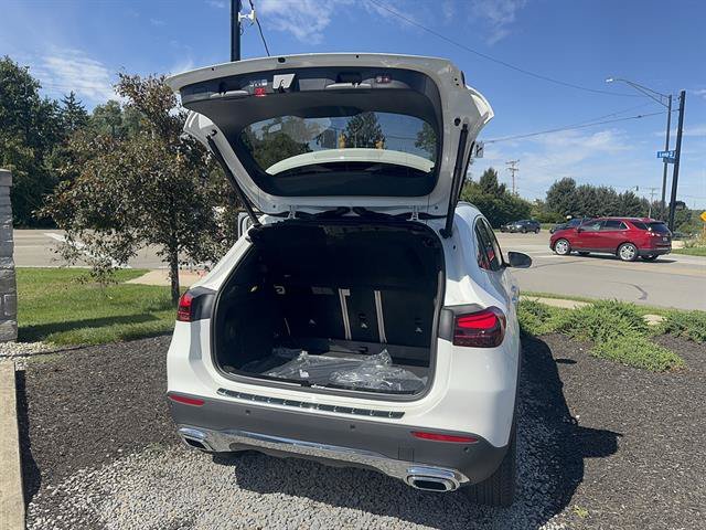 New 2026 Polar White Mercedes-Benz GLA 250 4MATIC® image 30