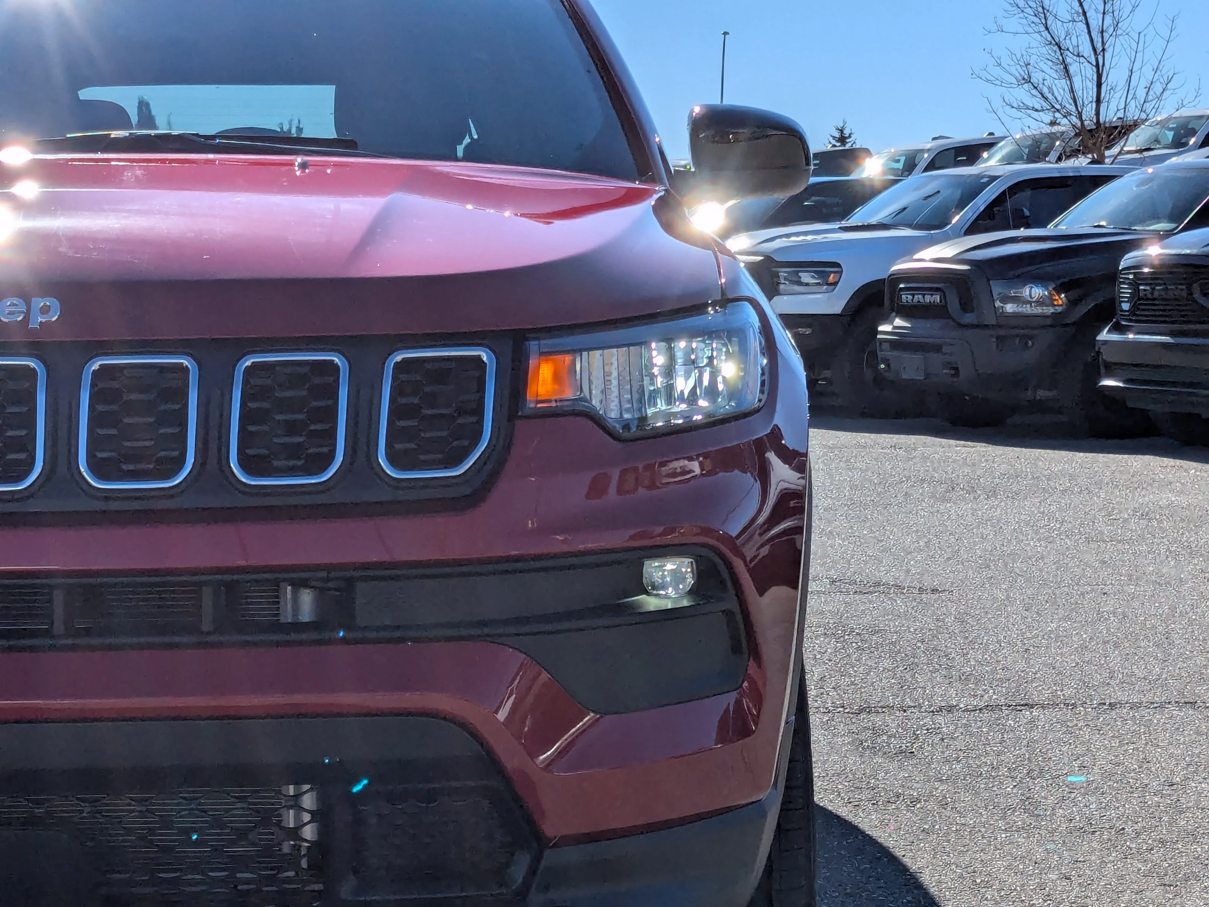New 2026 Red Jeep North - Panoramic Sunroof - Alpine Audio -  Adaptive Cruise - Power Liftgate & Tons More! image 10