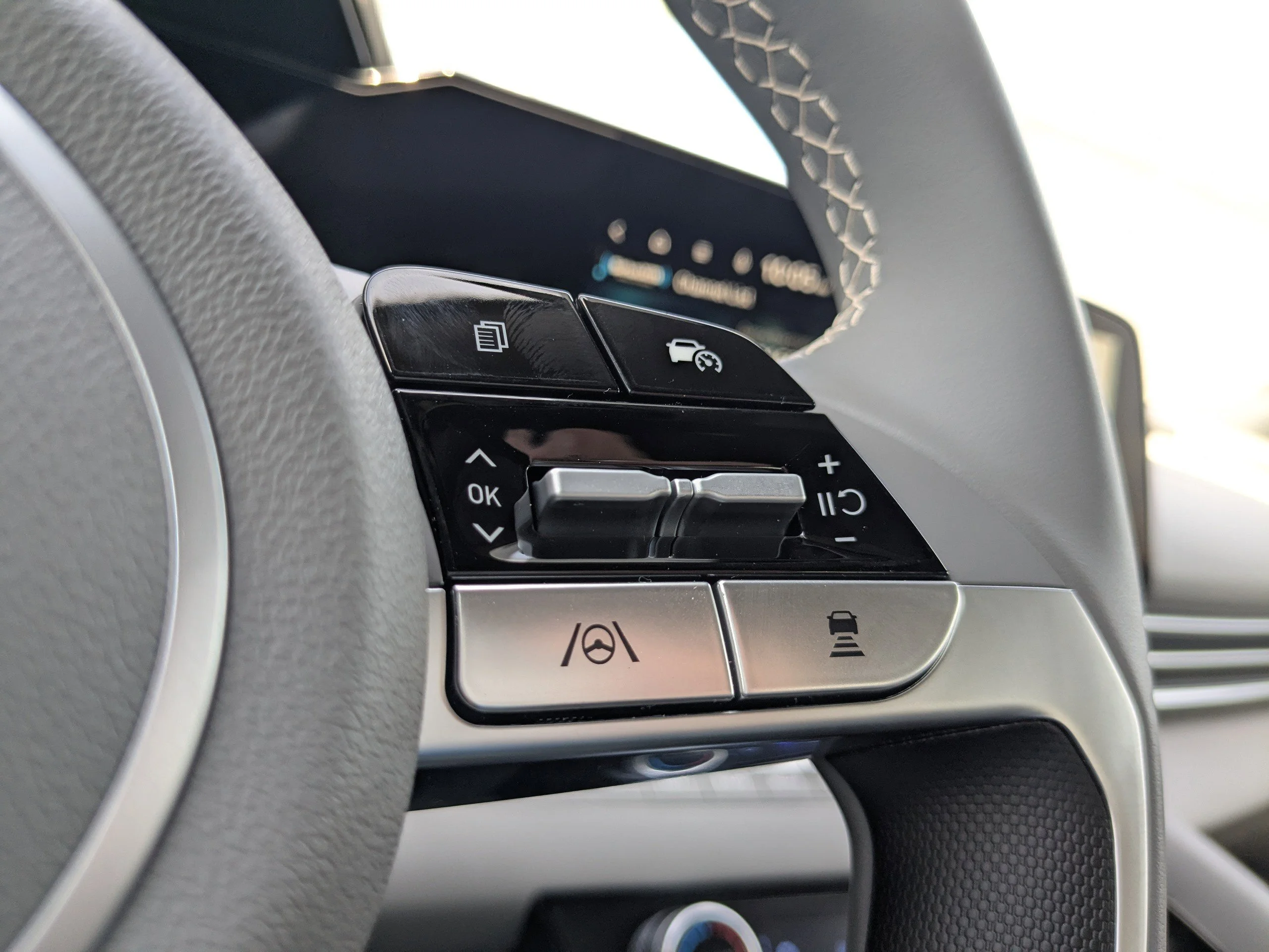 2025 Hyundai Elantra SEL - Photo 19