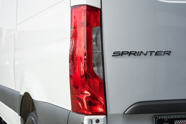 New 2026 Arctic White Mercedes-Benz Cargo 144 WB image 7