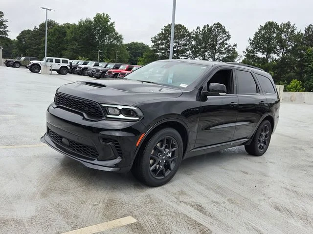 New 2026 Diamond Black Clear-Coat Exterior Paint Dodge GT Plus HEMI V8 image 3